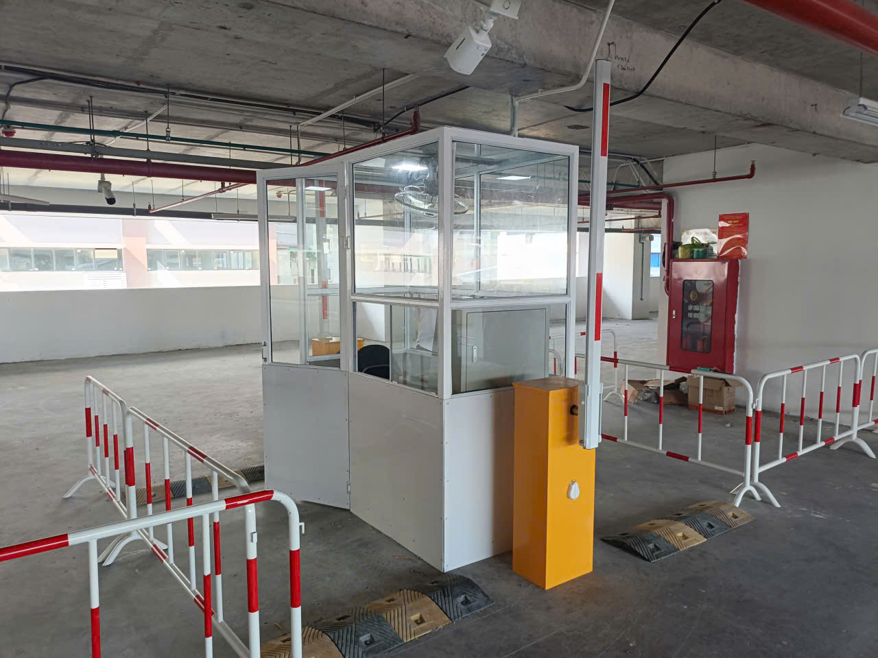 Bãi xe thông minh CloudBay giải pháp hiện đại giúp cư dân ra vào nhanh chóng, không còn cảnh ùn tắc.