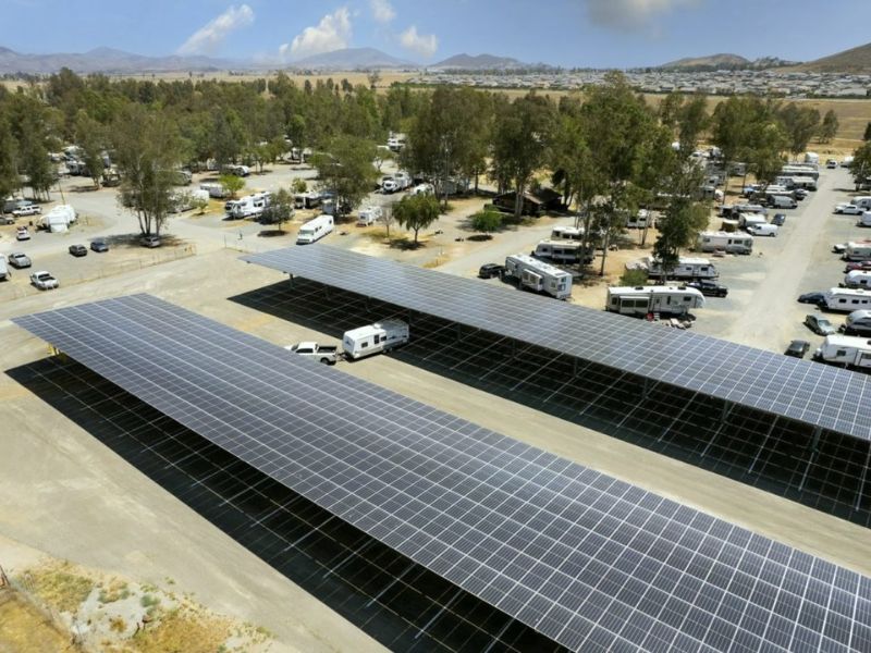 Hệ thống nước nóng năng lượng mặt trời cho khách sạn, tối ưu chi phí điện