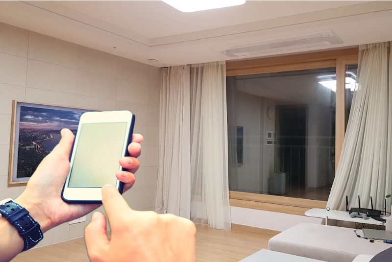 Rèm cửa thông minh có thể đóng/mở rèm cửa tự động chỉ bằng một nút bấm trên điện thoại