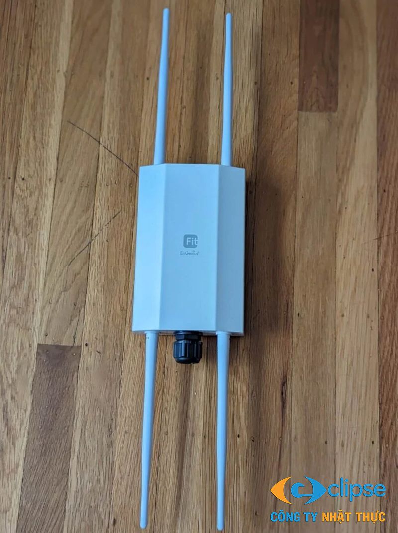 Thiết bị thu phát vô tuyến kèm phụ kiện Engenius EWS850-FIT