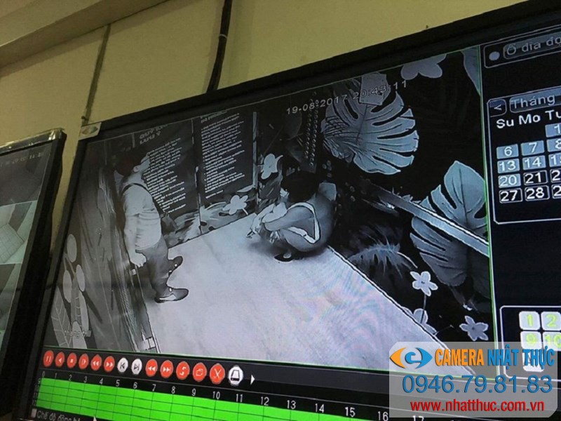 một hình ảnh camera trong thang máy