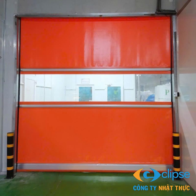 Cửa PVC phòng sạch hỗ trợ kiểm soát bụi giữa các khu vực