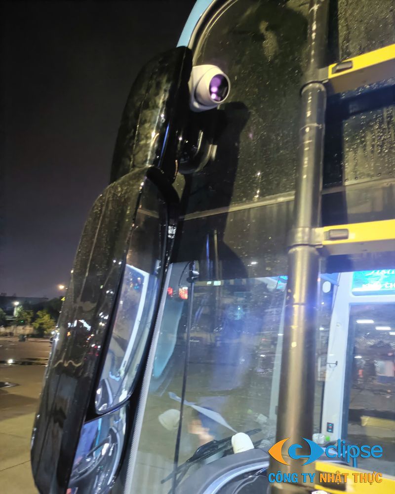 Các phương tiện kinh doanh vận tải, xe đầu kéo,... đều phải lắp camera đạt chuẩn