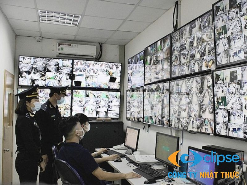 Góc nhìn tổng quan từ camera giám sát đạt chuẩn tại khu vực kho phế liệu