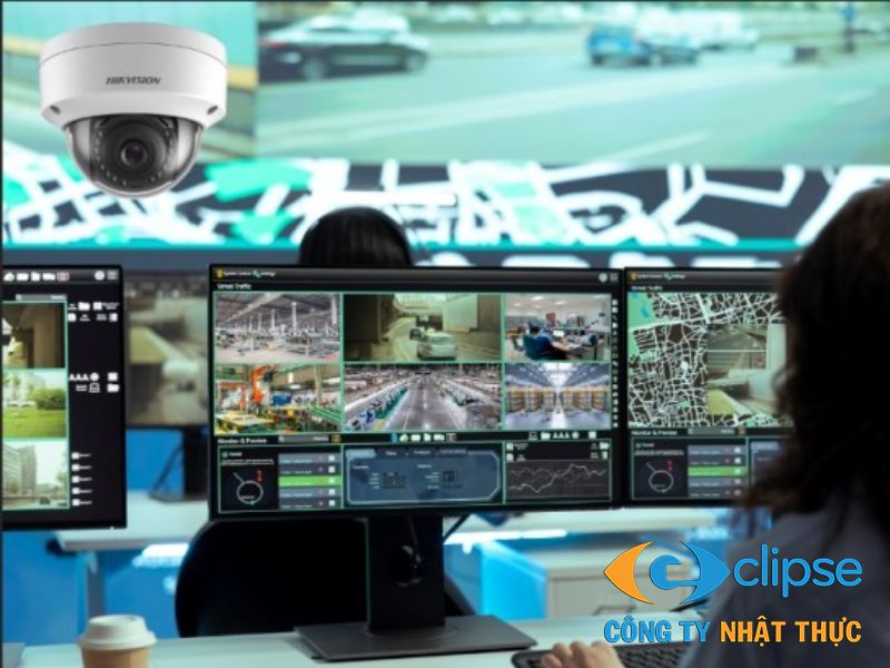 Hệ thống camera giám sát ghi nhận toàn bộ hoạt động xuất nhập kho vật tư