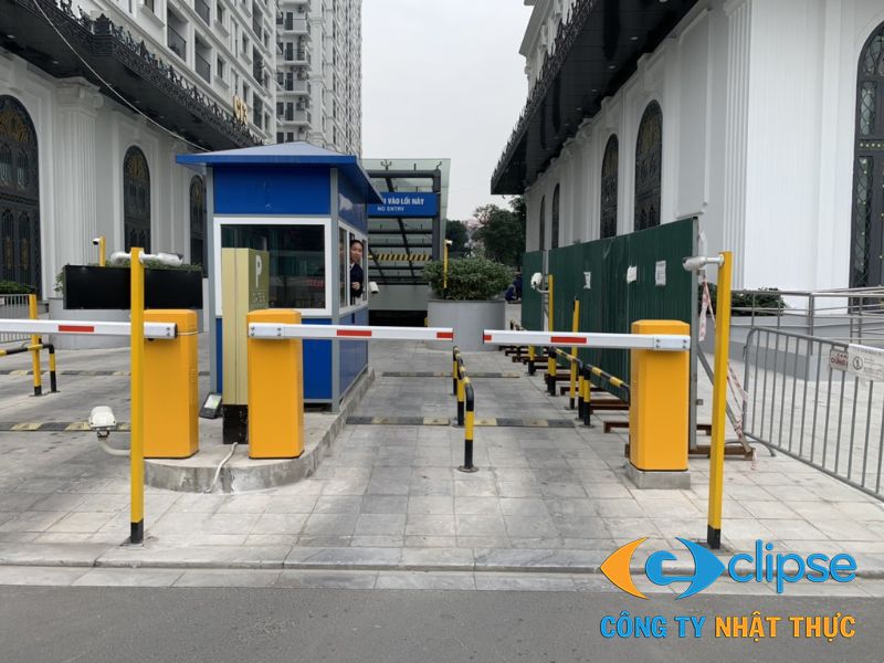 Hệ thống barrier tự động kiểm soát xe container ra vào cổng nhà máy