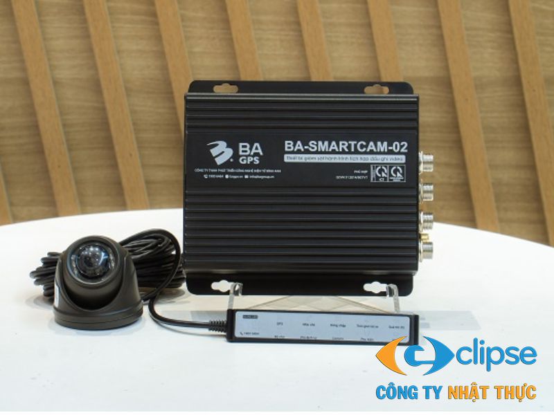 Trọn bộ thiết bị camera giám sát hành trình chuyên dụng cho xe khách
