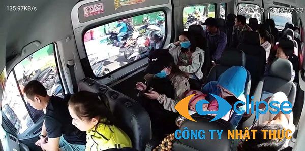 Hệ thống camera ghi lại toàn bộ hoạt động bên trong xe khách