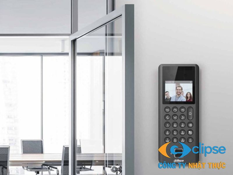 Thiết bị nhận diện khuôn mặt Dahua mang lại sự hiện đại và chuyên nghiệp cho văn phòng nhỏ.