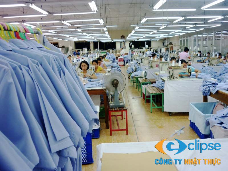 Việc đặt máy tại các vị trí thuận tiện không chỉ giúp công nhân dễ dàng thao tác mà còn bảo vệ thiết bị lâu dài