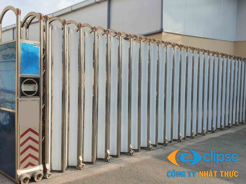 Cổng xếp inox tự động