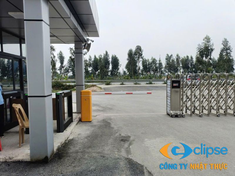 Dịch vụ lắp đặt cổng xếp inox Hải Phòng trọn gói, giá tốt