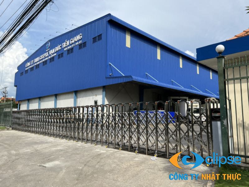 Nhật Thực cung cấp đa dạng các loại cổng xếp bằng inox chất lượng cao