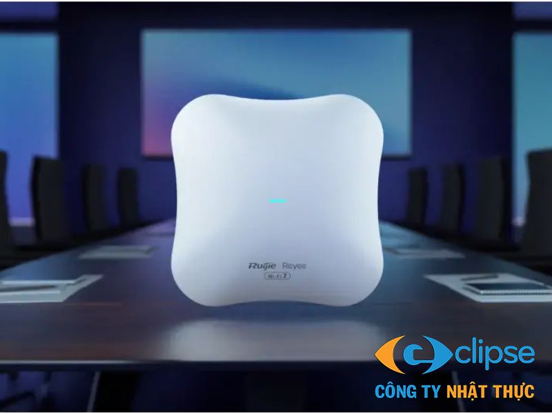 Hệ thống WiFi 7 Mesh Ruijie với cổng Uplink 2.5G mạnh mẽ, phá bỏ mọi giới hạn băng thông truyền thống.