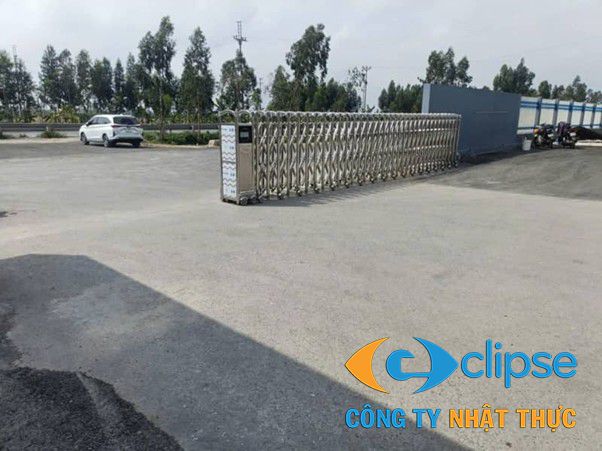 Nhật Thực cung cấp dịch vụ sửa chữa cổng xếp tự động uy tín và chuyên nghiệp