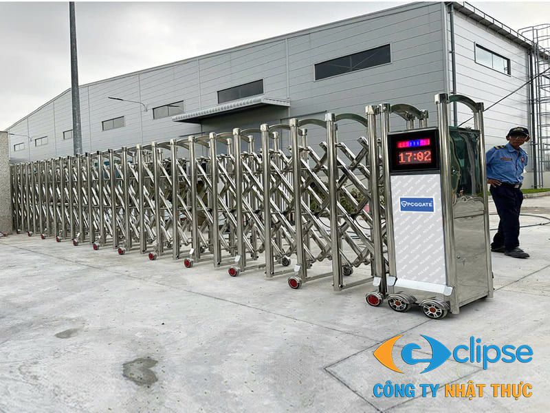 So sánh cổng xếp inox 201 và 304 chi tiết giúp người dùng có lựa chọn tối ưu nhất