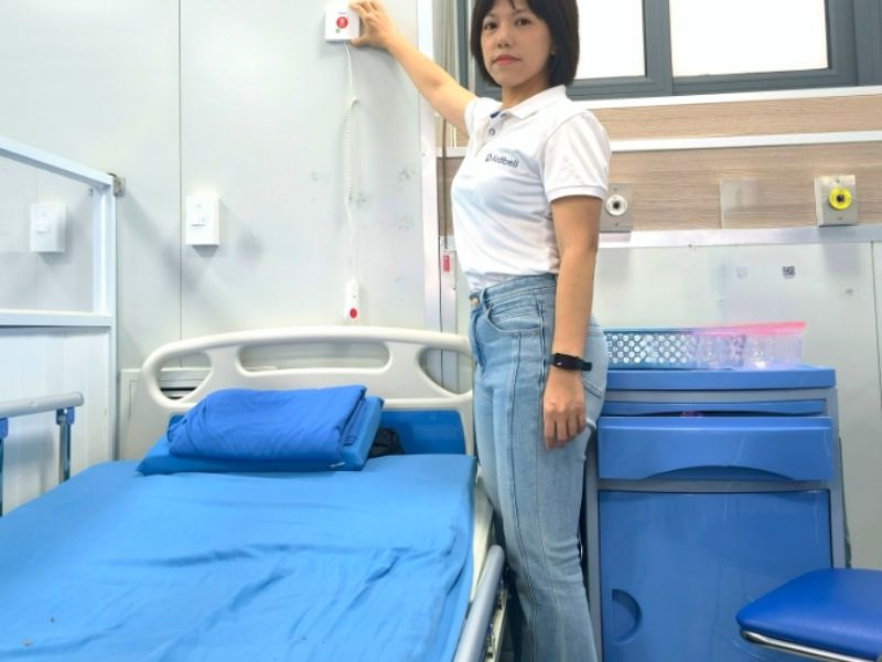 Hình ảnh chuông gọi trước đầu bệnh nhận tại bệnh viện Vinh