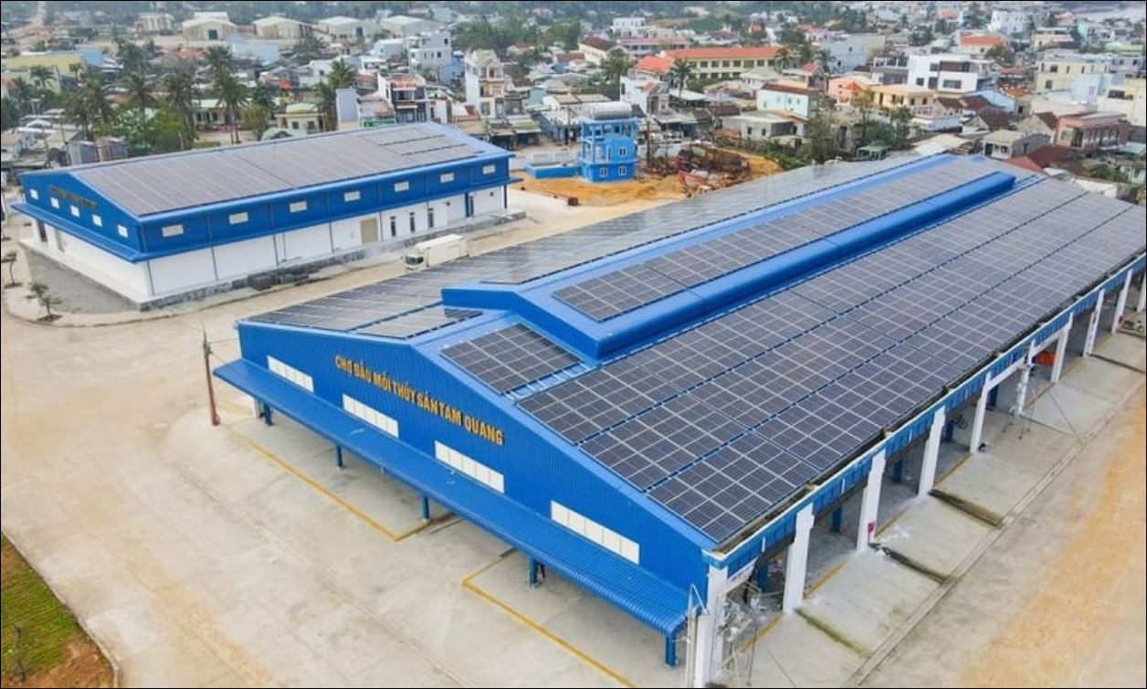 Hệ thống điện mặt trời tập trung tại vùng nông thôn/ven biển