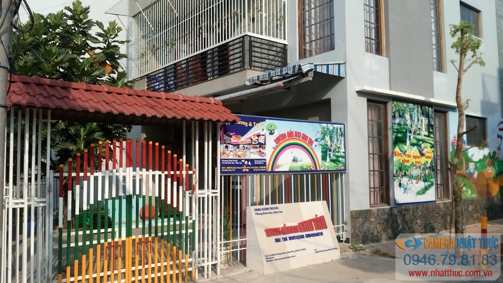  Lắp đặt hệ thống camera quan sát cổng trường