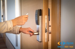 Tổng hợp các lỗi thẻ từ khóa cửa điện tử thường gặp và cách khắc phục