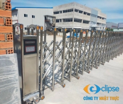 Lắp đặt cổng xếp inox Thanh Hóa nhanh chóng, uy tín!