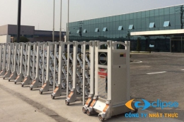 Hướng dẫn bảo dưỡng cổng xếp inox đúng kỹ thuật, bền đẹp theo thời gian