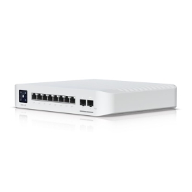 Switch mạng UniFi Professional 8 PoE (USW-Pro-8-PoE)