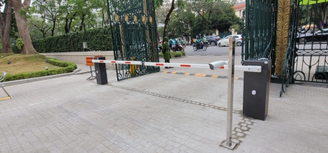 Barie kiểm soát ra vào chính hãng giá rẻ