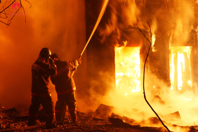 Khi phát hiện cháy nổ cần làm gì? Hướng dẫn các bước ứng phó nhanh chóng