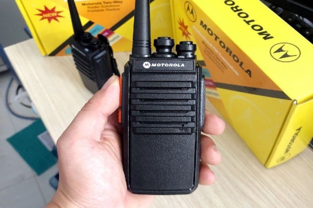 Bộ đàm cầm tay Vinh: liên lạc hiệu quả, tiện lợi cùng Nhật Thực